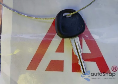 2008 Hyundai Accent Gs z USA, uszkodzony, nr VIN KMHCM36C78U080482